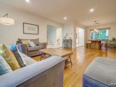 68 Collins Ave, Closter, NJ, 07624