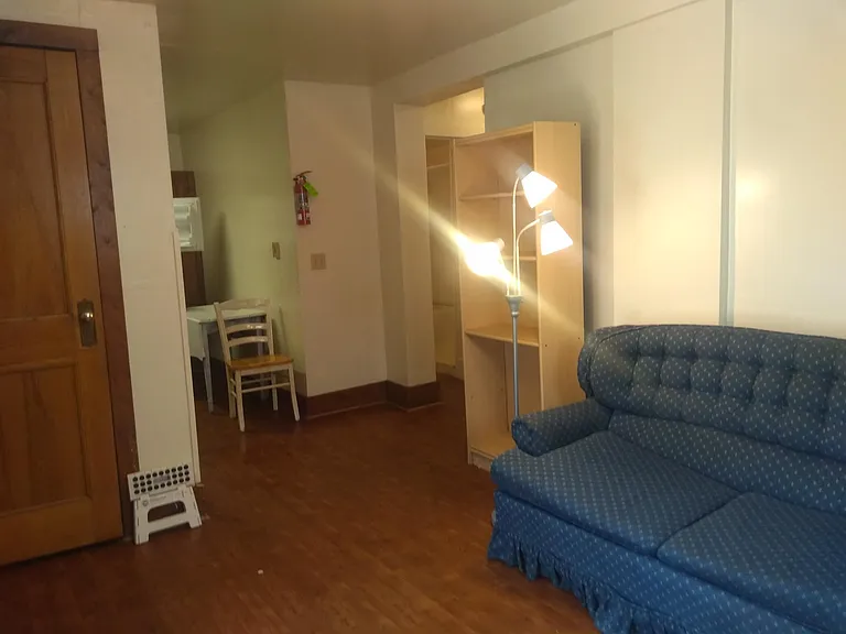 606 S Allen St #A — Photo 5