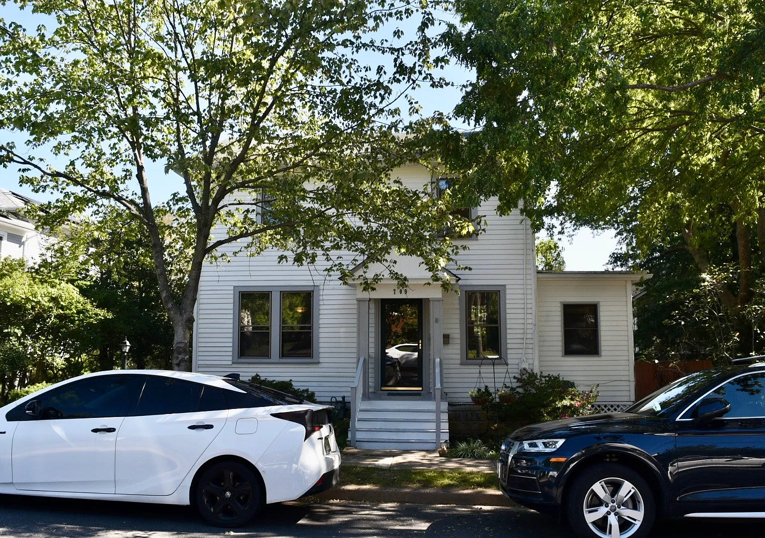 400 Dollars Early Signing Bonus 709 N Cleveland St — Photo 3