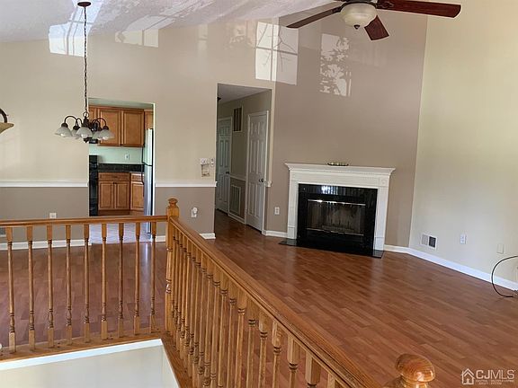 3rd image of 97 Amethyst Way #1102