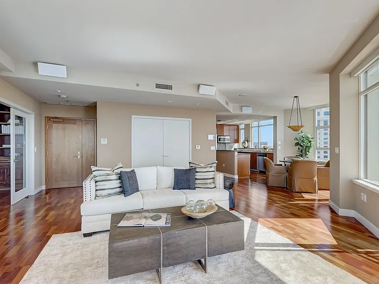 700 W Harbor Dr W #2902 — Photo 11