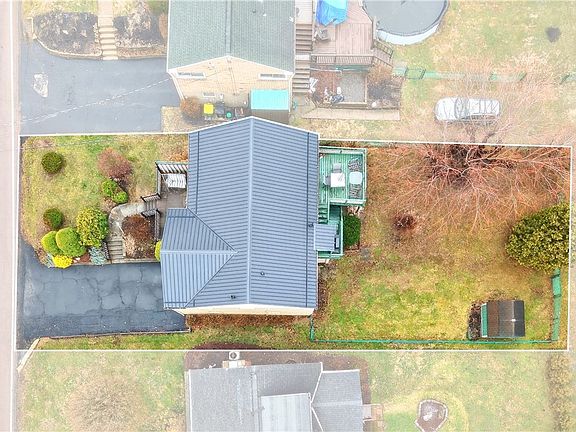 2nd image of 152 Gass Rd