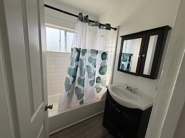 1131-1137 S Cabrillo Ave #9 — Photo 8