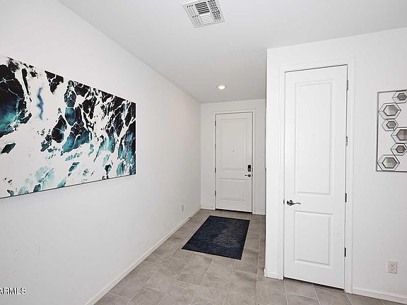 5th image of 4050 W ROSS Avenue