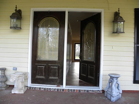 5th image of 1901 Lamotte Dr