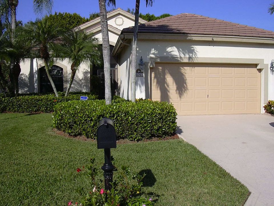 1st image of 10207 Lexington Lakes Blvd N