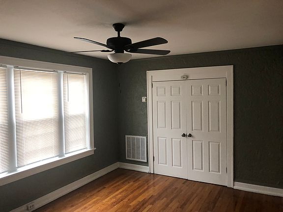 2nd image of 4219 Ellenwood Ave APT 201