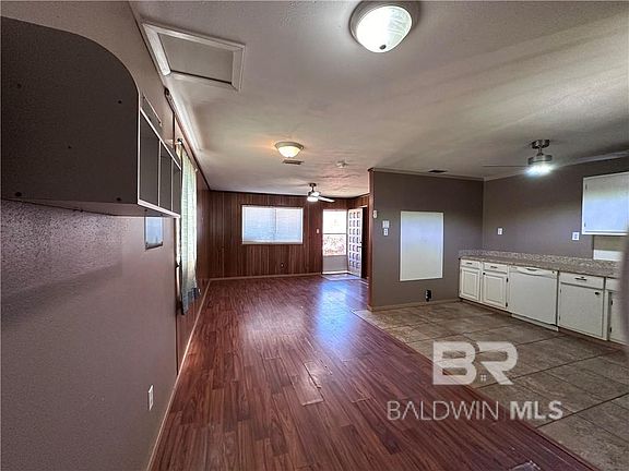 3rd image of 3185 Clearview Dr
