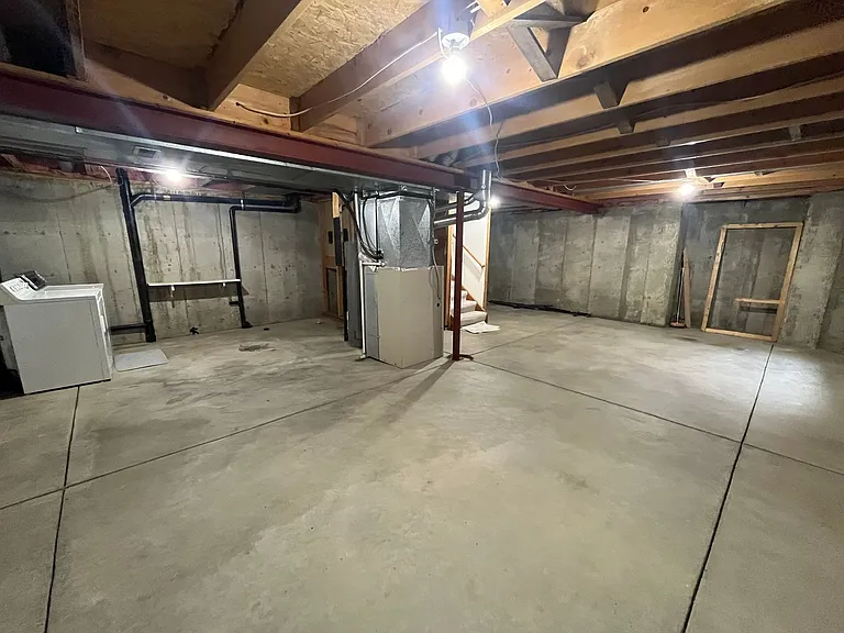 7734 Yates St — Photo 24