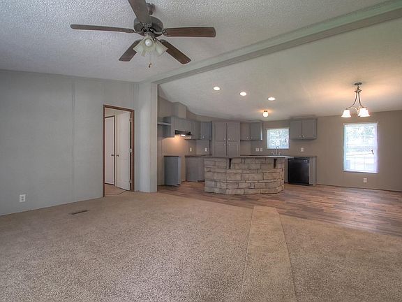 2nd image of 117 Shady Dr