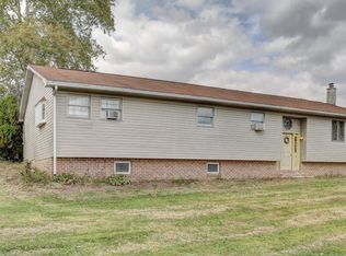 230 N Crossroads Rd, Lykens, PA 17048