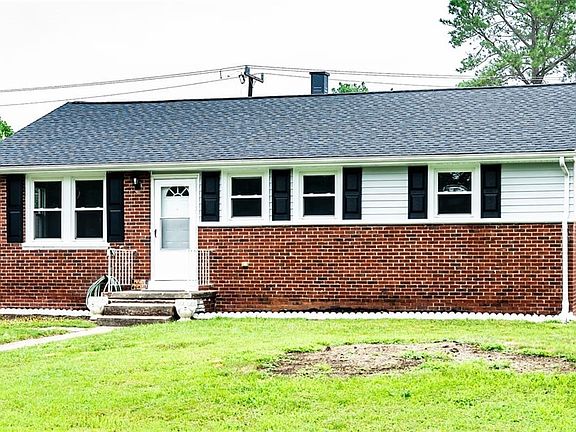 2nd image of 1908 Carneal St