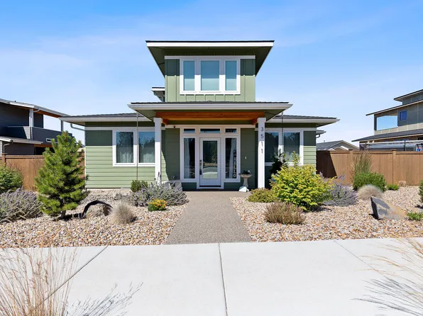 3511 SW 43rd St, Redmond, OR 97756