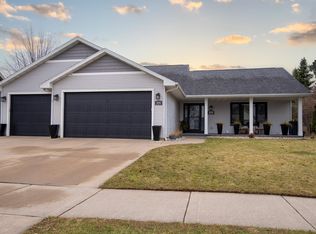 3091 Mockingbird Way, Oshkosh, WI 54904