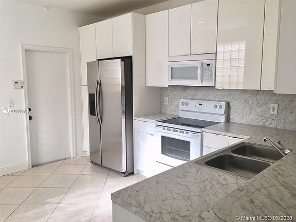 5th image of 3867 San Simeon Cir #3867