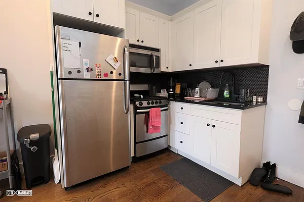 Rented by Citi Habitats | media 43