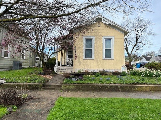 1st image of 307 N 2nd St