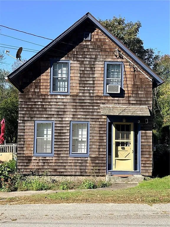 2 bed, 1.0 bath, 800 sqft, $2,500 — Photo 1