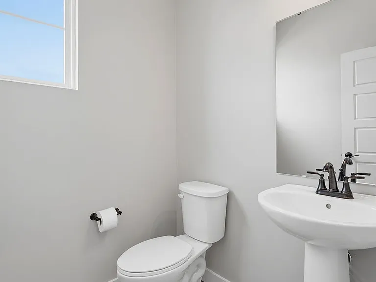 16545 Yellowwood Dr — Photo 21