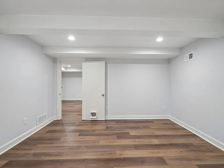 5132 Willow Point Pkwy — Photo 16