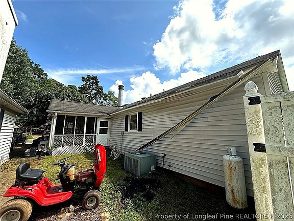 3rd image of 4919 Mandel Rd