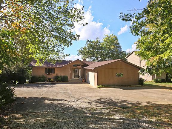 2nd image of 605 King Beach Dr