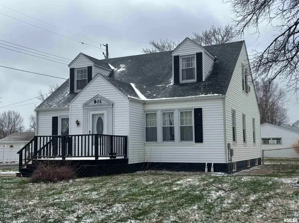 801 Haner Ave, Taylorville, IL 62568