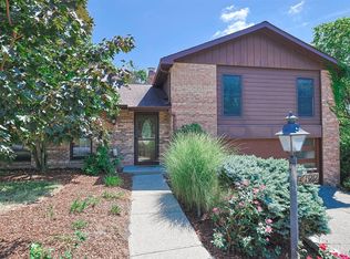 8822 Valley Circle Dr, Florence, KY 41042
