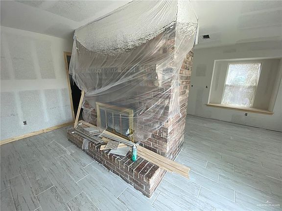 5th image of 120 Sycamore Ave