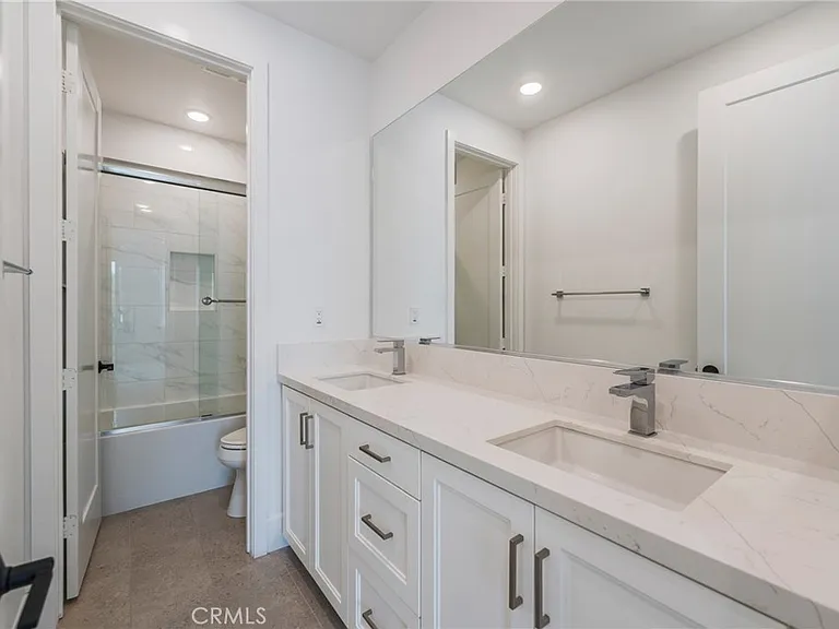 16285 Veterans Way — Photo 28