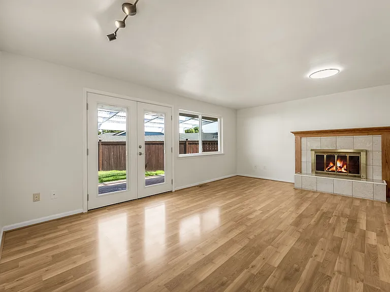 1222 Pierce St — Photo 9