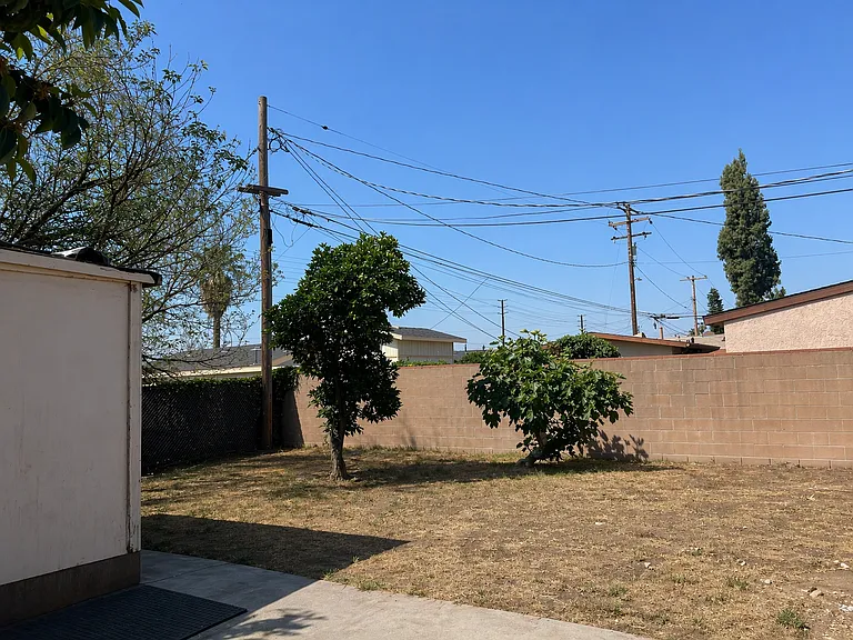 16814 E Benbow St — Photo 15