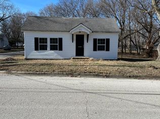 451 S Chicago Ave, Bolivar, MO 65613