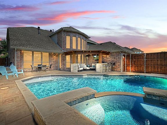 2nd image of 1831 Palo Pinto Dr
