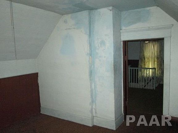 4th image of 2708 W Latrobe St