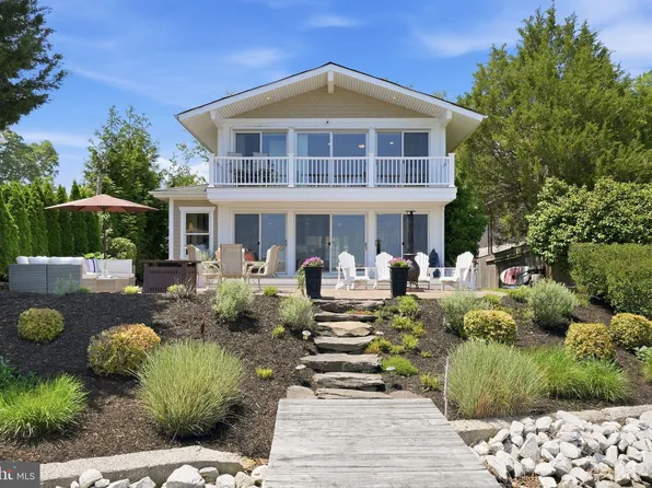 4923 E Chalk Point Rd, West River, MD 20778