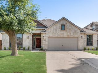 1042 Fieldstone Dr, Cedar Hill, TX 75104
