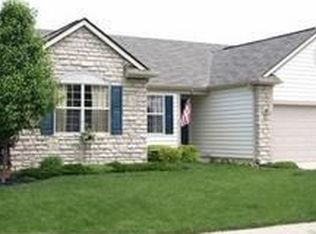 4826 Grove Pointe Dr, Groveport, OH 43125