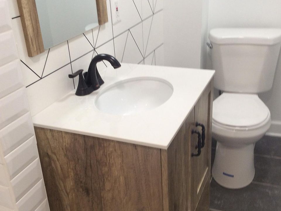 2nd image of 205 E 33rd St APT 1