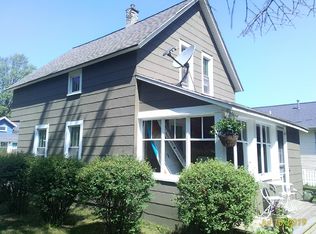 571 Locust Ave, Holland, MI 49423