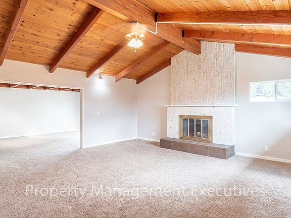 4th image of 6303 Budlong Lake Ave