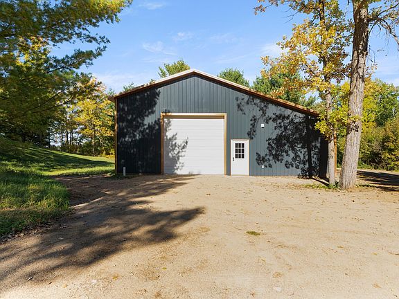 2nd image of 4707 Red Pine Dr NW