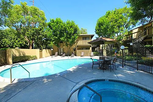 1640 W Ball Rd — Photo 5