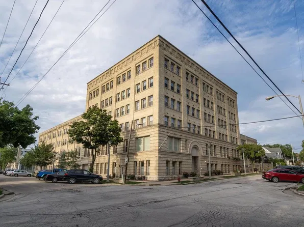 904 E Pearson STREET #102, Milwaukee, WI 53202