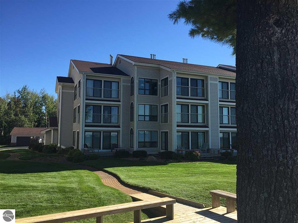 1st image of 9202 N Bayshore Dr Unit 18