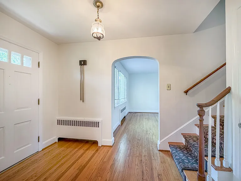 1237 Pine Grove Rd — Photo 7
