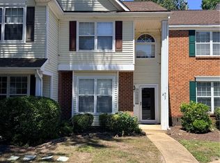 807 Oak Springs Ct, Newport News, VA 23602