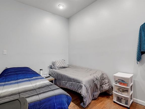 5th image of 121 Garrison Ave APT 102