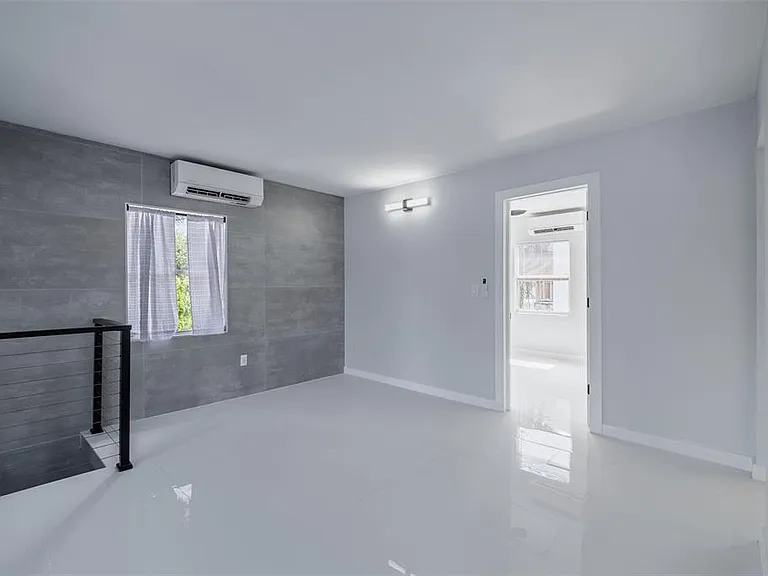 1427 Asher Ln — Photo 15