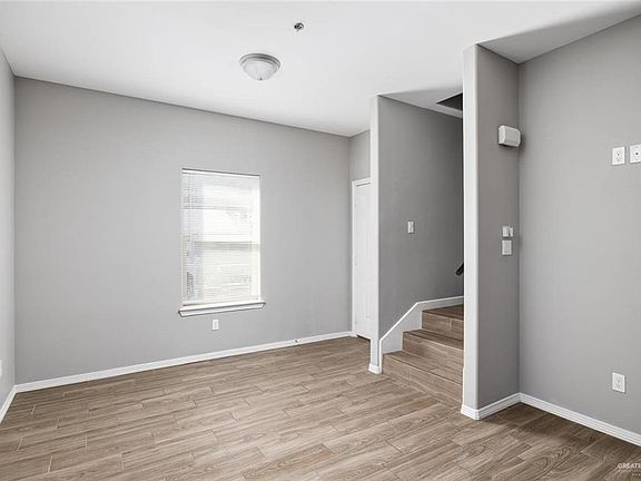 5th image of 1400 Hummingbird Ct #10
